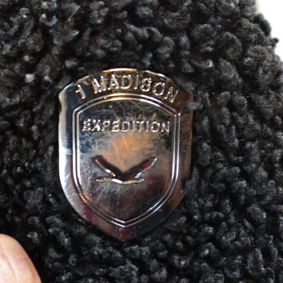 1 Madison Expedition Women Jacket Size Medium Black Fuzzy Full Zip - Picture 3 of 6